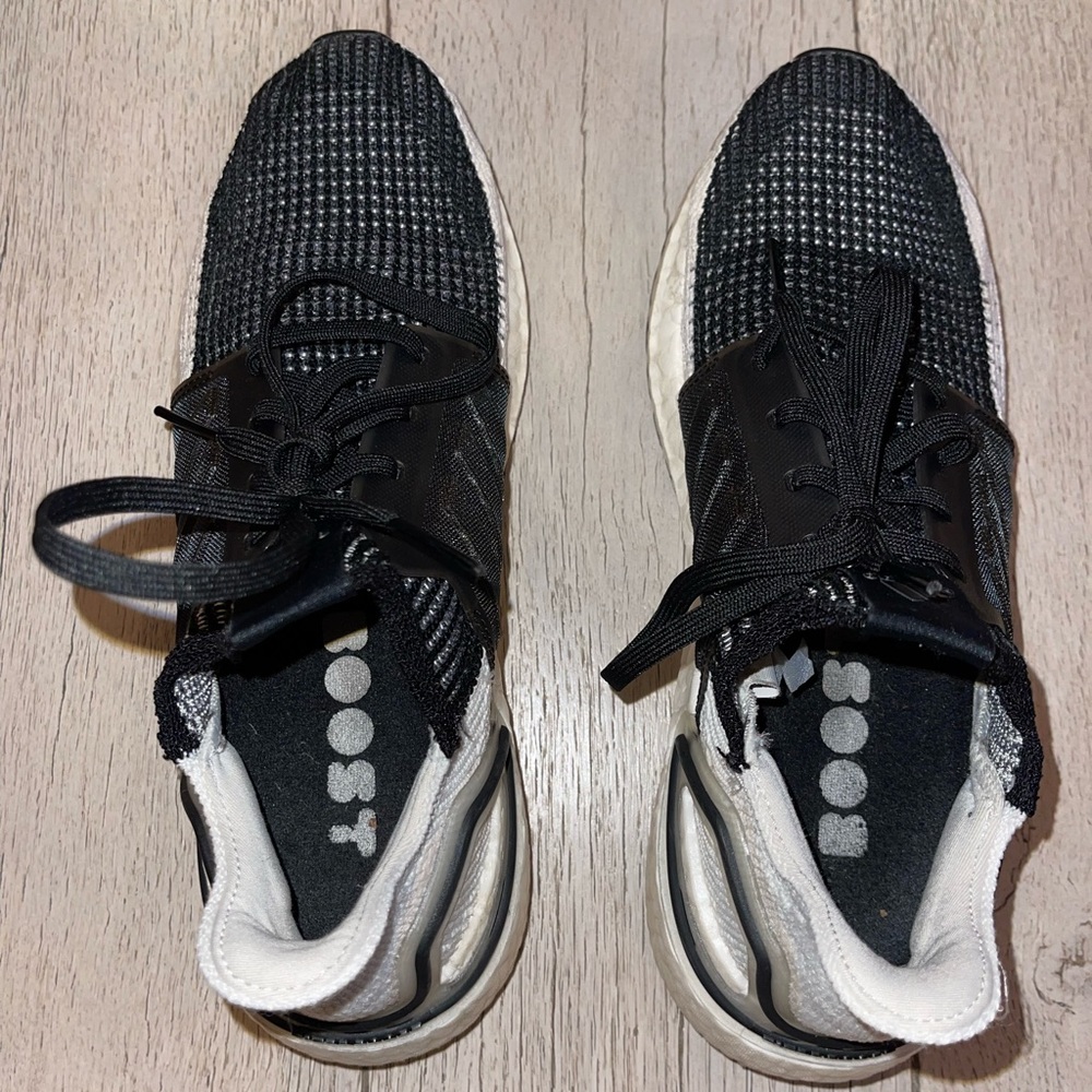 Women’s Adidas Ultraboost black size 8 1/2